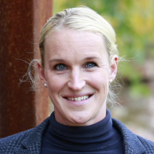Prof. Dr. Julia Bendul